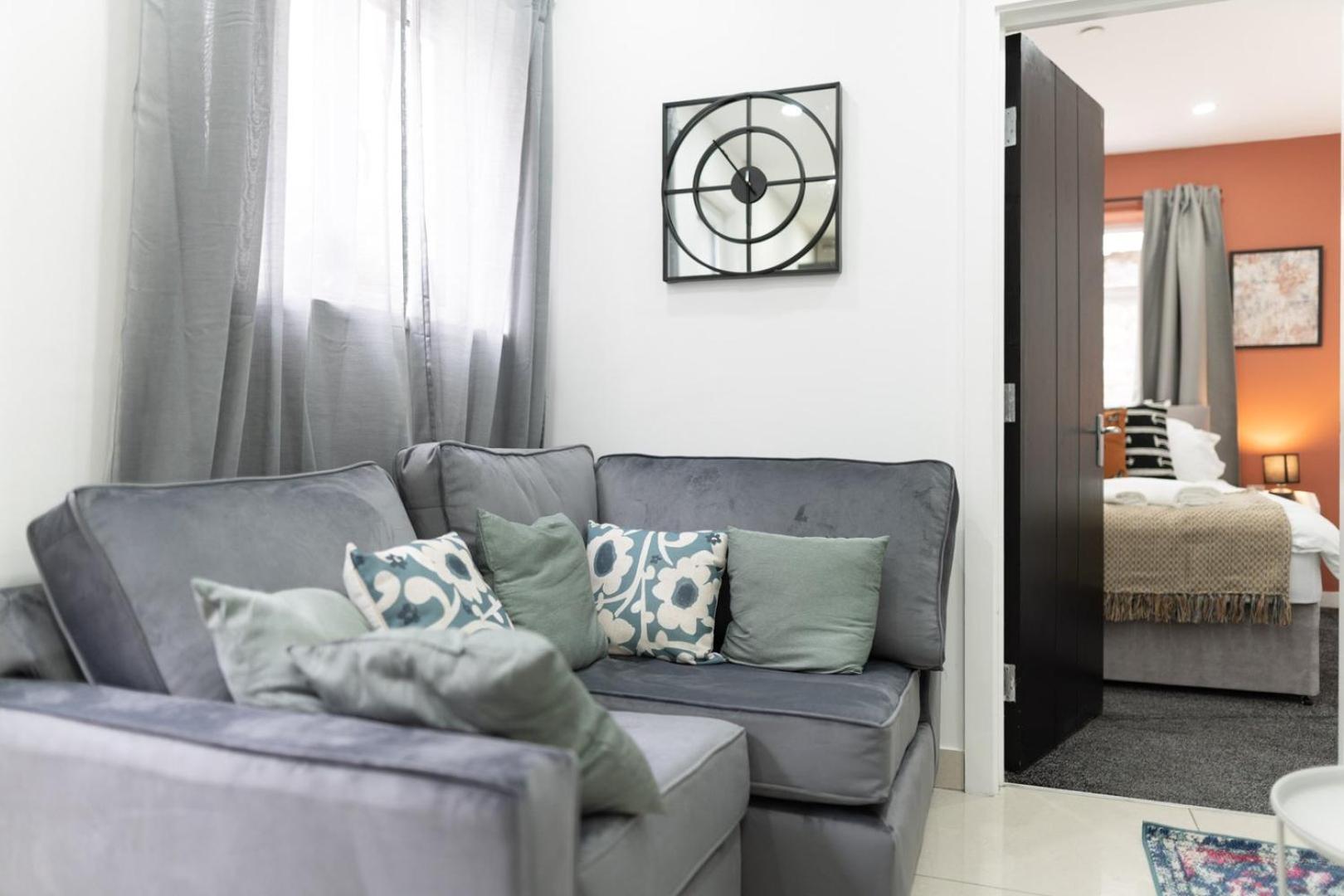 Wifi | Garden | 2br Apartment *